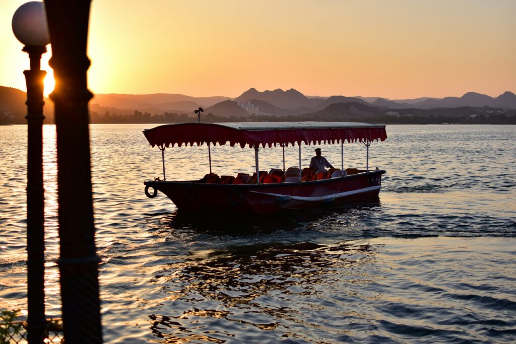 udayaditya-barua-LNPMEcPdBcs-unsplash